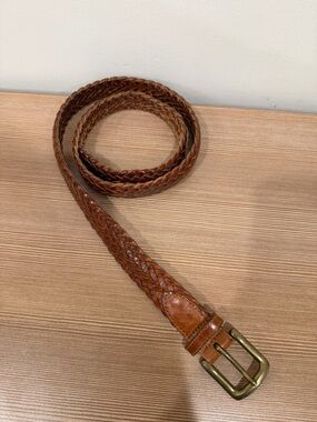 Vintage 90’s Gap Belt Medium Brown Leather Braided Woven Buckle England Classic